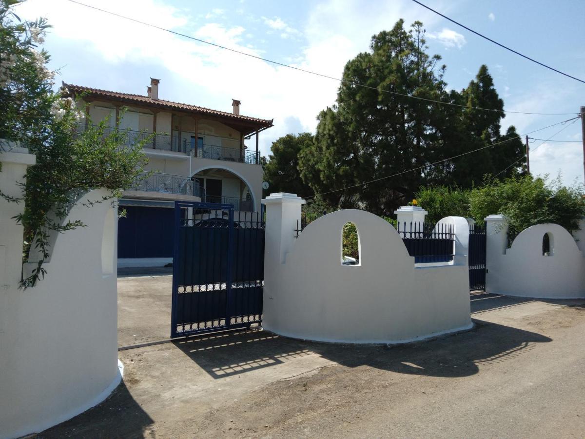 Paralia Avlidhos Apollon And Artemis Bed & Breakfast エクステリア 写真
